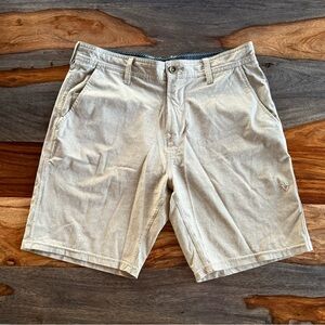 VISSLA Men's Light Tan Flat Front Shorts